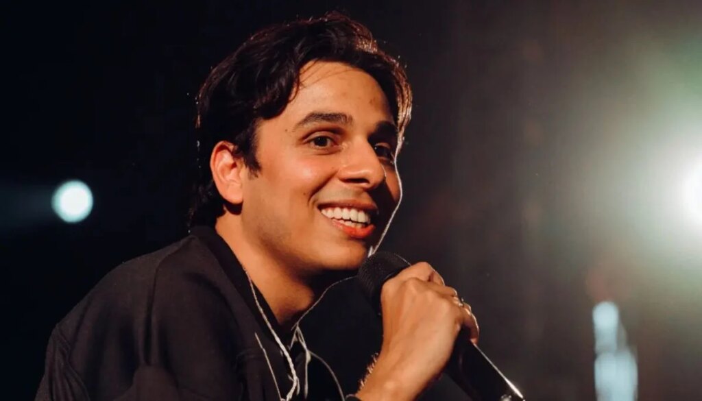 Anuv Jain concludes India leg of ‘Dastakhat’ tour Anuv Jain concludes India leg of ‘Dastakhat’ tour