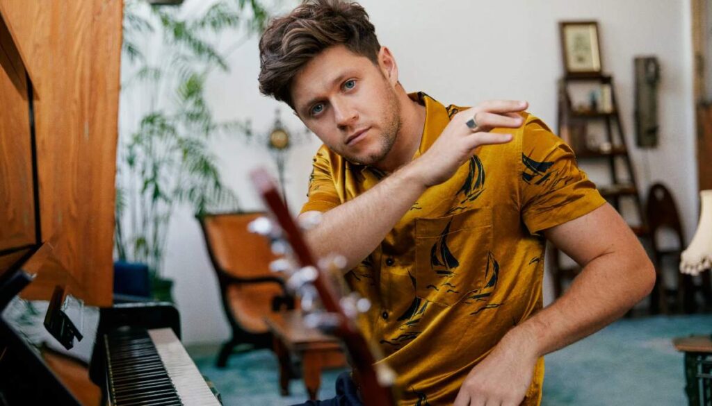 Niall Horan sparks buzz about new music