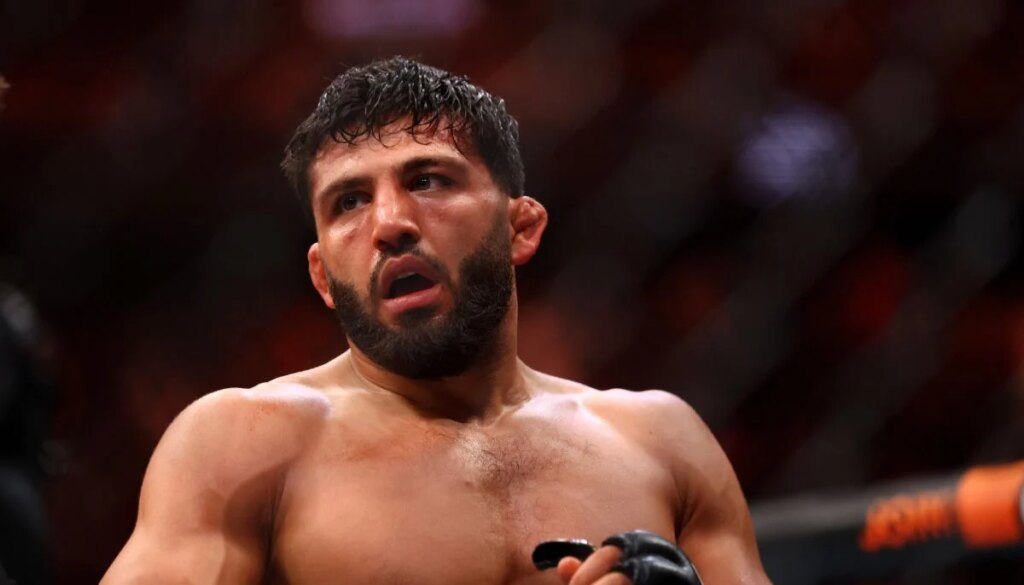 UFC's Arman Tsarukyan sparks wild brawl after wrestling win at RA...